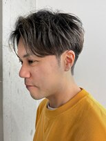 ガーデンタチカワネクスト(garden tachikawa next) 大人男子センターパートハイライト毛流れカット20代30代