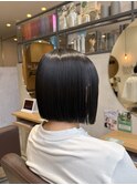 ぱつっと切りっぱなしボブ