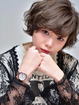 ボコカ(bococa) 外国人風 抜け感 グレージュ