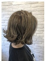 ルートヘアー(Root Hair) ハイライトでライトベージュ♪