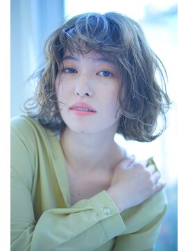 ヴァンクシー バイ ルナ(VANKCY by Luna) 20代 30代 大人かわいい 可愛い 小顔 前髪 ふわっミディ ボブ