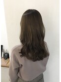 ハイトーングレージュ
