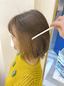 ロンドアベニール 北千住(Lond avenir) インナーカラー ミルクティーベージュ 西田大樹