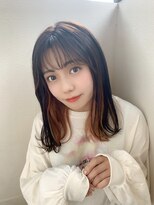 シエルバイアフロート(ciel by afloat)&nbsp;〈藤間〉インナーカラーペールオレンジぷつんと鎖骨ミディ