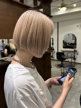 ルイ(ROUIS produced by LUCK 津田沼) ROUIS 津田沼　ハイトーンボブ