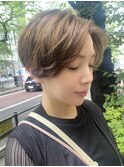 フレンチベージュ　センターパート　カジュアルショート