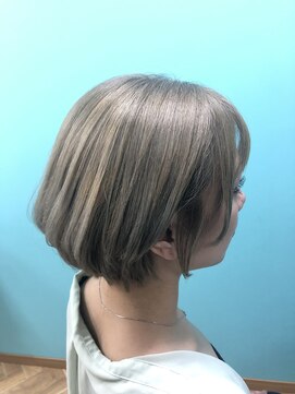 ルアナ(LUANA) ショートボブ