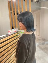 アイリー 名古屋(A/LEE)&nbsp;裾グラデーション／青ヘアカラー