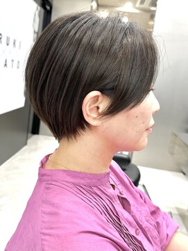 ハルキミナトジャパン センダイ(HARUKI MINATO japan SENDAI) 黒髪耳かけショート