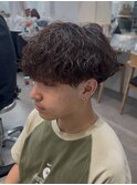 再現性高い波巻きスパイラルパーマ×刈り上げマッシュ