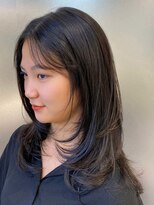 ロック(rock) レイヤーカット/ハッシュカット/顔周り/透明感カラー/ハイライト