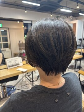 イッヒ 茅ヶ崎(IHHI) レディースショート