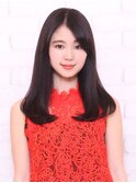 透明感ある大人の黒髪ストレートロング