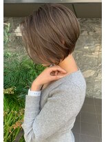 トルネード(TORNADO)&nbsp;前下がりショートレイヤーボブ