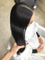 リーオオサカ(Lee Osaka)&nbsp;黒髪美人×アルティストカラー/kana