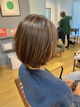 ブルー(Blue)の写真/【小顔に魅せる♪】初めてショートヘアに挑戦する方もお任せを!!クセや髪質等のお悩み解決メニュー多数♪