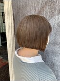 ショートボブ