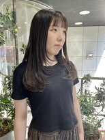 ヘアーアンドメイク ビス(HAIR&MAKE bis) 顔周りレイヤーカット/ナチュラルブラウン【黒田あさみ】