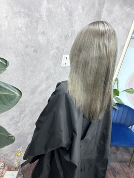 アンティア小作(ANT‘IA) 修正ブリーチ、シルバーホワイト