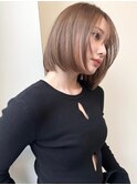 ハイライト白髪ぼかしダブルカラーインナーカラーショートボブ