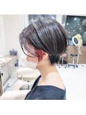 ハンサムショート×イヤリングカラー