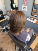 レアレア ヘアアンドライフ(LeaLea)&nbsp;黒髪/クラゲヘアー/オリーブグレー/小顔/ココアベージュ/伊丹