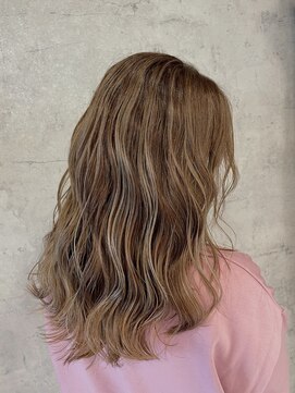 ヘアーアトリエ ラフェル(hair atelier Rafel) 白髪ぼかしハイライト