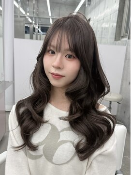 エヌアイ オモテサンドウ(ni omotesando) ☆ガーリーヘア グレージュ 顔周りカット☆