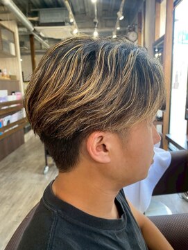 ビーチェ 小岩(Bice) おしゃれメンズのメッシュカラー イエロー/金髪メッシュ