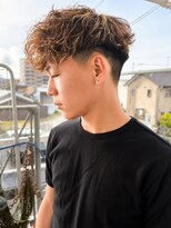 ユイマァルスロウ 倉敷(YUIMARLSLOW)&nbsp;倉敷メンズサロン20代30代40代スペインカールハイライトメッシュ