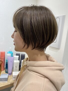 ソラ(sola) 可愛いシンプルショート