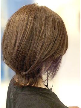 ヘアーエポック(hair epoque) 20代30代大人可愛いアッシュベージュくびれボブ耳掛け透明感