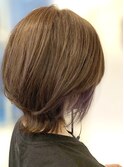 20代30代大人可愛いアッシュベージュくびれボブ耳掛け透明感