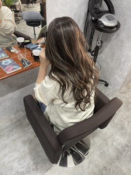 シールドヘアプロデュース(C’LD hair produce) [C'LD]大人ハイライト×ロングレイヤー