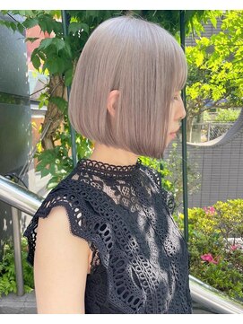 リル(Lille 橋本) グレーベージュ_グレージュカラー_ボブショート1