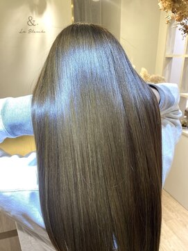 アンド ラ ブランシュ(&.La Blanche) 髪質改善トリートメント/フェミニンロング/ダークアッシュ/大宮