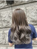 透明感カラー　グラデーションカラー　グレーアッシュ
