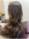 クレイカラーでダメージレスなロングヘアー