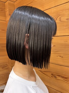 グラフィティ(Graffiti) 前下がりボブ