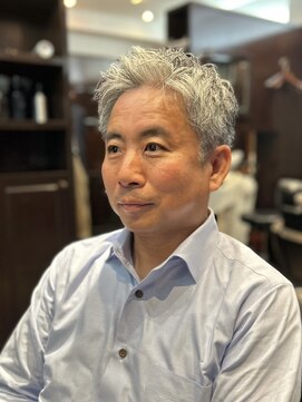 ザバーバー 渋谷(THE BARBER) アップバングベリーショート
