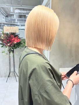 モリオフロムロンドン 大宮店(morio from London) 【坪井】ブロンド×切りっぱなしボブ