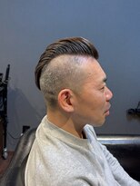 ビーダンディー(Bee dandy) イケオジ リーゼント風 大人モヒカン ツーブロックショート
