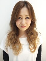 プランタンアヴェダ(printemps AVEDA)&nbsp;くびれシルエットの大人ウエーブ