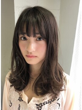 チェルシー 表参道 学生限定　ど直毛の子がまず最初にトライするパーマスタイル