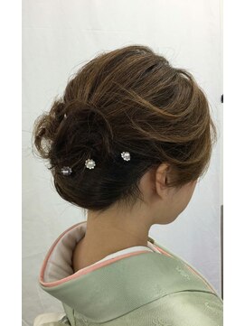 美容室 びゃんびゃん 社店 着物に似合うエレガンススタイル