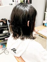 ミッシェル アフロート(michelle afloat) 20代30代40代50代ラウンドCカーブカット×前下がり外ハネボブ