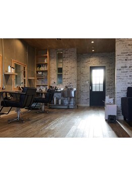 【コロナ対策実施】落ち着いた雰囲気のプライベートサロン《NORTH》3人のみだから、緊張せず通いやすい♪