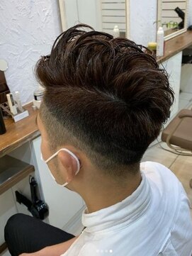 ノブ ルヴェ デュ ソレイユ(NOB lever du soleil) 〈NOB日ノ出町〉フィードカット刈り上げツーブロックパーマ