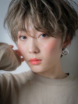 カバーヘア ブリス 上尾西口店(COVER HAIR bliss) 外国人風大人ハイライト小顔束感ショート201v上尾20代30代40代