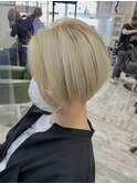 ケアブリーチ ハイトーングレージュ 大人ボブ お客様スタイル